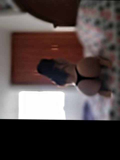 sol_alessia OnlyFans Leaked Photos and Videos 

 picture 2