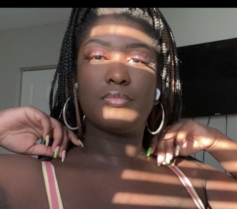 Download solangeb OnlyFans videos and photos free 

 picture 2