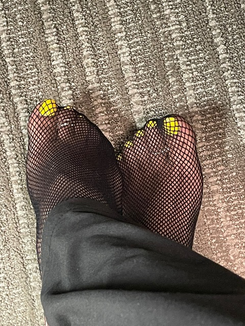 solefully.sweet OnlyFans Leak (108 Photos and 59 Videos) 

 picture 2
