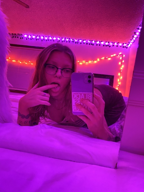 View somuchsyd OnlyFans videos and photos for free 

 picture 2