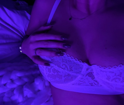 View soniavip OnlyFans videos and photos for free 

 picture 2