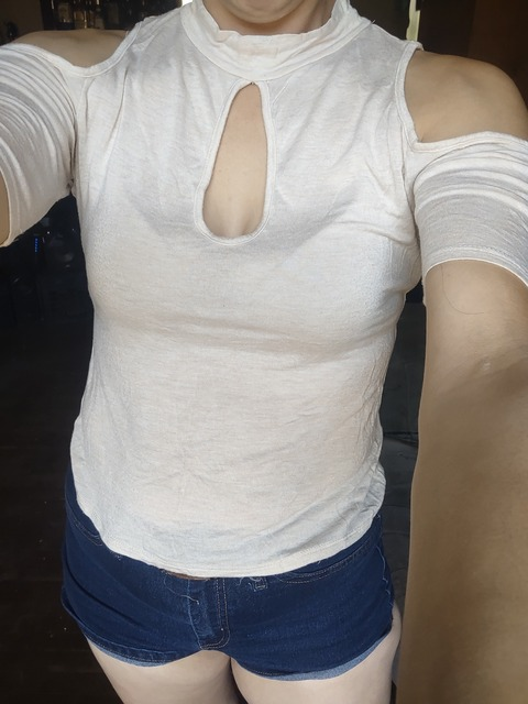 View sonya_b84 OnlyFans content for free 

 picture 2