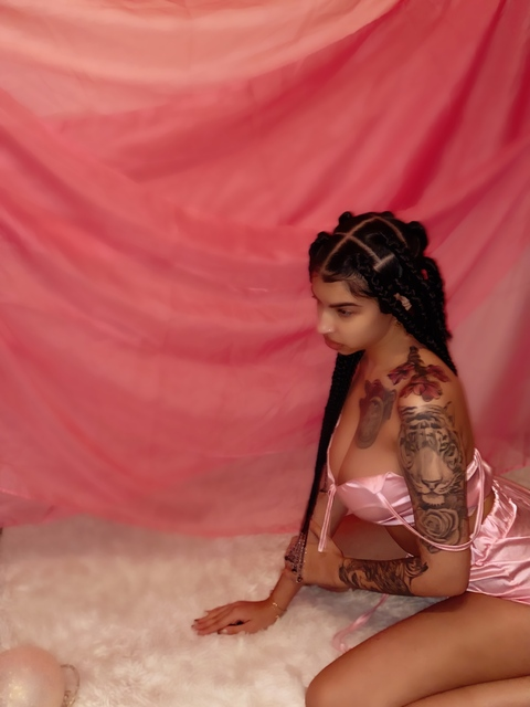 sonyvenommm OnlyFans Leaks 

 picture 2
