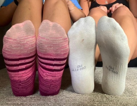 View sophiessocks2192 (10 Toes) OnlyFans 5 Photos and 84 Videos gallery 

 picture 2