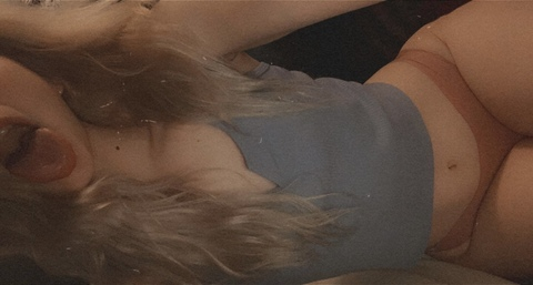 sophlyy01 OnlyFans Leaks 

 picture 2