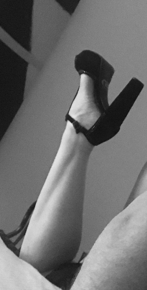 soulsinmydrawers OnlyFans Leaks (0 Photos and 0 Videos) 

 picture 2