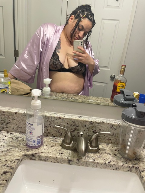 spanishflymel (Mel🥰) OnlyFans Leaks 

 picture 2
