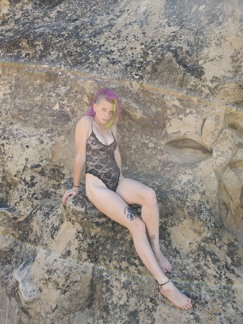 View sparklezzss OnlyFans videos and photos for free 

 picture 2