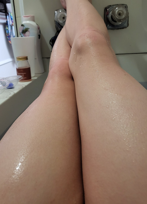 View sparklyryleigh2022 OnlyFans content for free 

 picture 2