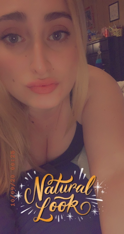 View stacysnowbunnycakes (Stacy snow bunny 🐰 cakes 🎂) OnlyFans 11 Photos and 8 Videos gallery 

 picture 2