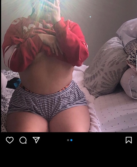 View Starr baby (starrbabyxox) OnlyFans 14 Photos and 5 Videos for free 

 picture 2