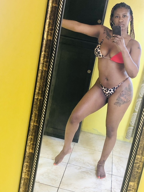 View strawberrybabee (Tossania Foster) OnlyFans 2 Photos and 10 Videos for free 

 picture 2