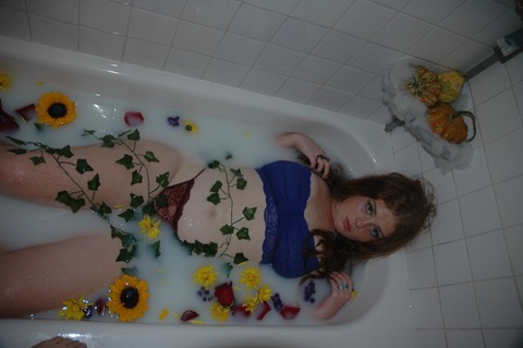 View strawberrymama OnlyFans content for free 

 picture 2