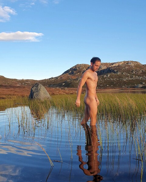 strip.ties OnlyFans Leaks (136 Photos and 47 Videos) 

 picture 2