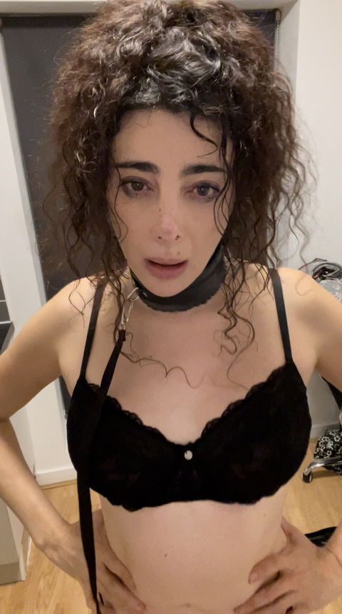 Get Free access to @submissivelaura Leaks OnlyFans 

 picture 2