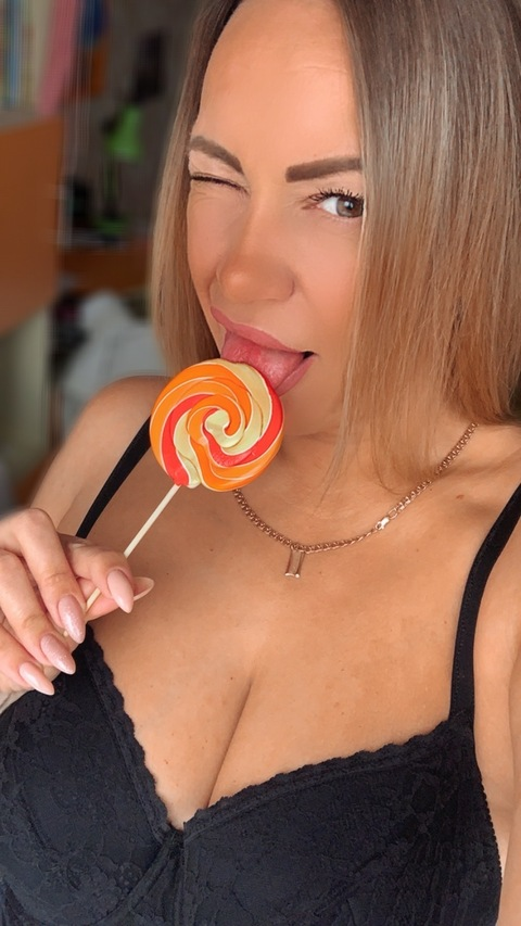 sugar-mom (🔥SUGAR-MOM free🔥) OnlyFans Leaked Pictures and Videos 

 picture 2