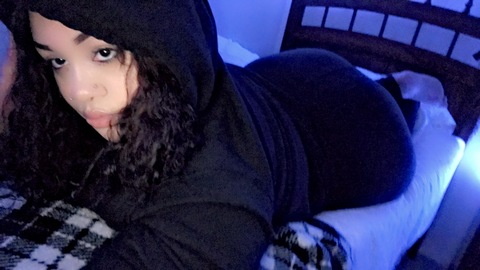 sukyubus (mommy) free OnlyFans content 

 picture 2