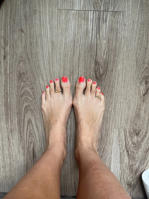 View sultrysolesforyou (GODDESS SOLES) OnlyFans 53 Photos and 7 Videos leaked 

 picture 2