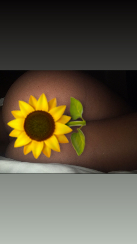 summadiyore OnlyFans Leak (21 Photos and 20 Videos) 

 picture 2