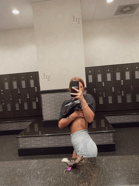 View Summer (summerkirby) OnlyFans 4 Photos and 2 Videos leaks 

 picture 2