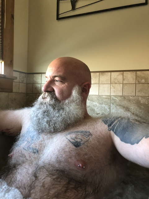 superbearinutah OnlyFans Leaks (288 Photos and 40 Videos) 

 picture 2