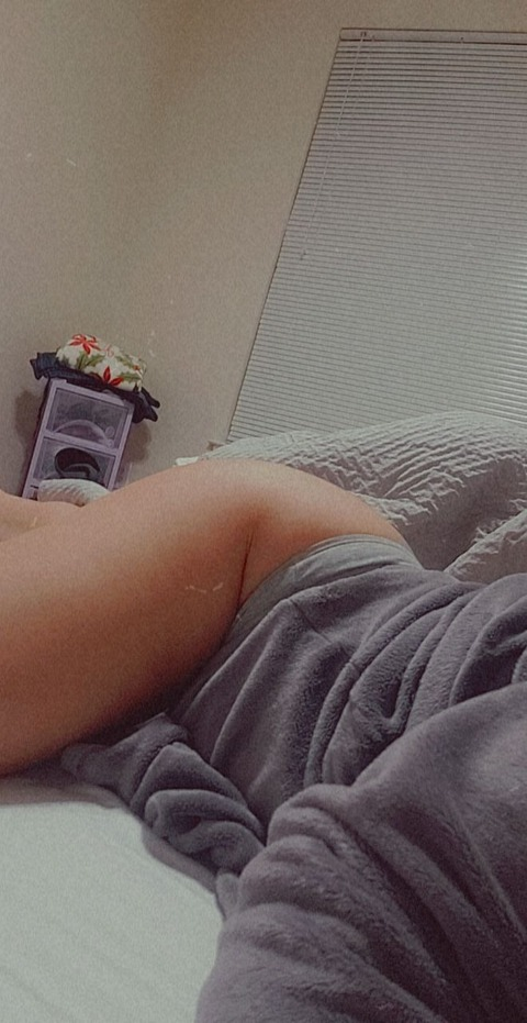 suzet OnlyFans Leaks (0 Photos and 0 Videos) 

 picture 2