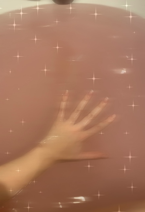 svetlanadelgay (Svetlana) OnlyFans content 

 picture 2