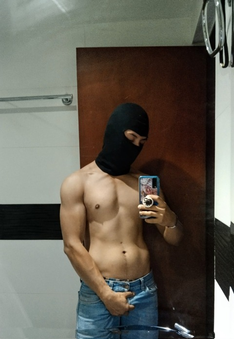 @swan_twunk leaked Onlyfans videos for free 

 picture 2