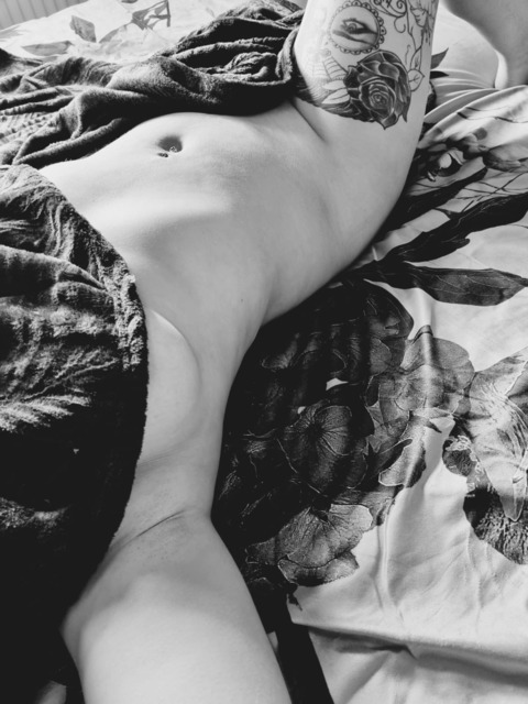 sweetbluesiren OnlyFans Leaked 

 picture 2