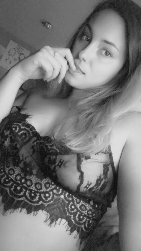 sweetc4 (HighQuality) OnlyFans content 

 picture 2