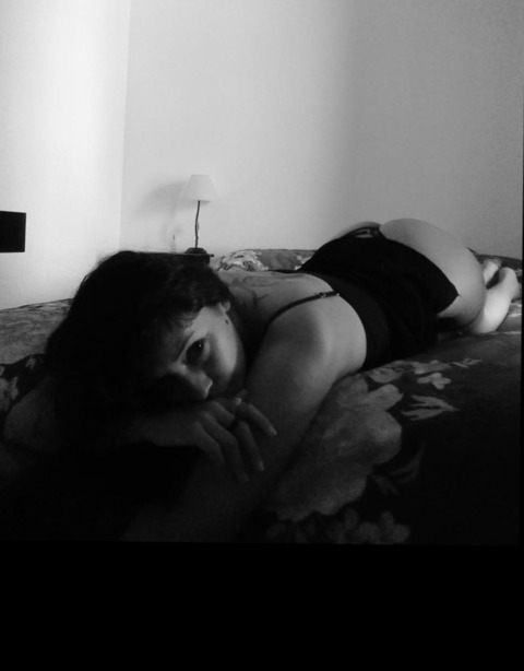 View Calipso 💋 (sweetcalipso) OnlyFans 19 Photos and 2 Videos for free 

 picture 2