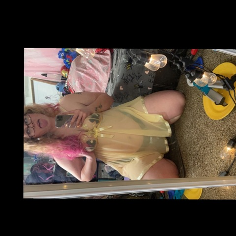 Download sweetiekiwi OnlyFans videos and photos free 

 picture 2