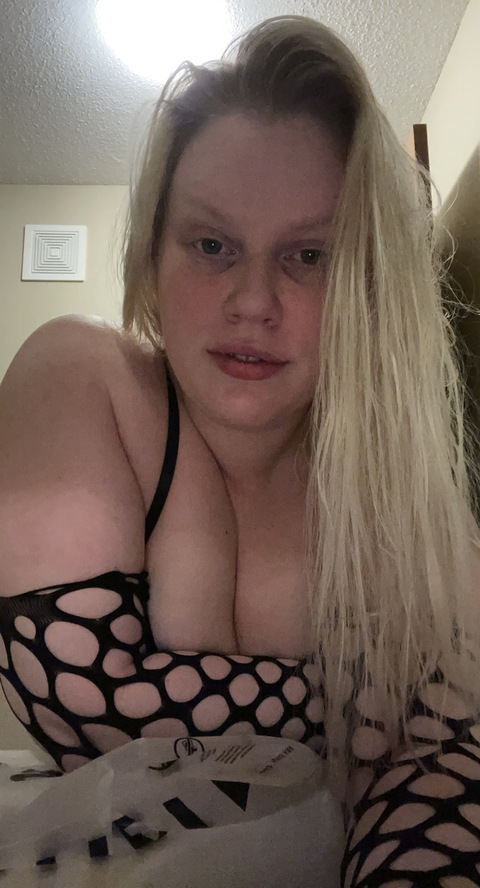 Onlyfans leak sweetkurve 

 picture 2