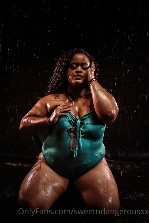 View sweetndangerousxx OnlyFans content for free 

 picture 2