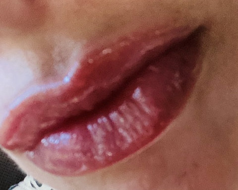 View sweetsasnbitbadass (sweetsasnbitbadass) OnlyFans 10 Photos and 0 Videos gallery 

 picture 2