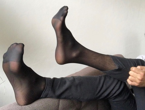 View swissmasterfeet (SwissMasterFeet) OnlyFans 31 Photos and 31 Videos leaked 

 picture 2
