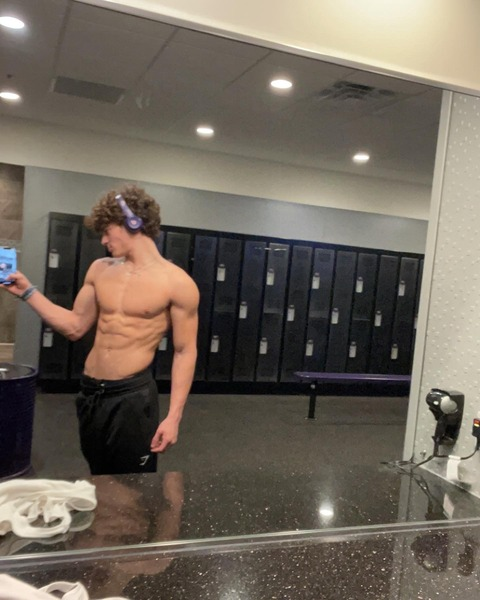 View t_jordant OnlyFans content for free 

 picture 2