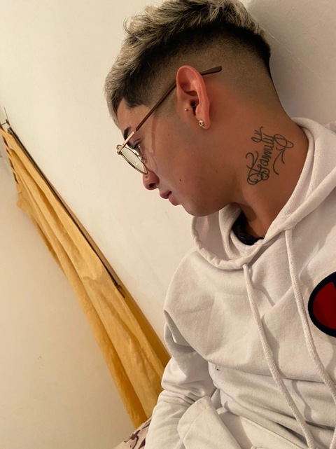 View tahiel32 OnlyFans content for free 

 picture 2