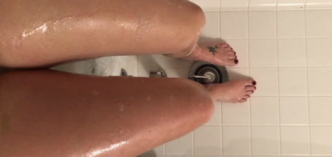 tallnerdywoman OnlyFans Leaked (412 Photos and 84 Videos) 

 picture 2