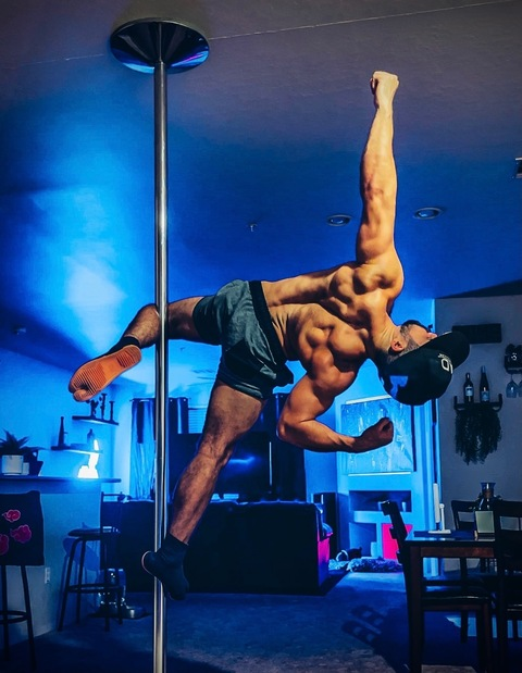 View Tamerus Augenstein (tamerusaugenstein) OnlyFans 18 Photos and 13 Videos leaks 

 picture 2