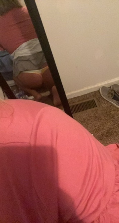 Onlyfans free content tanbitch 

 picture 2