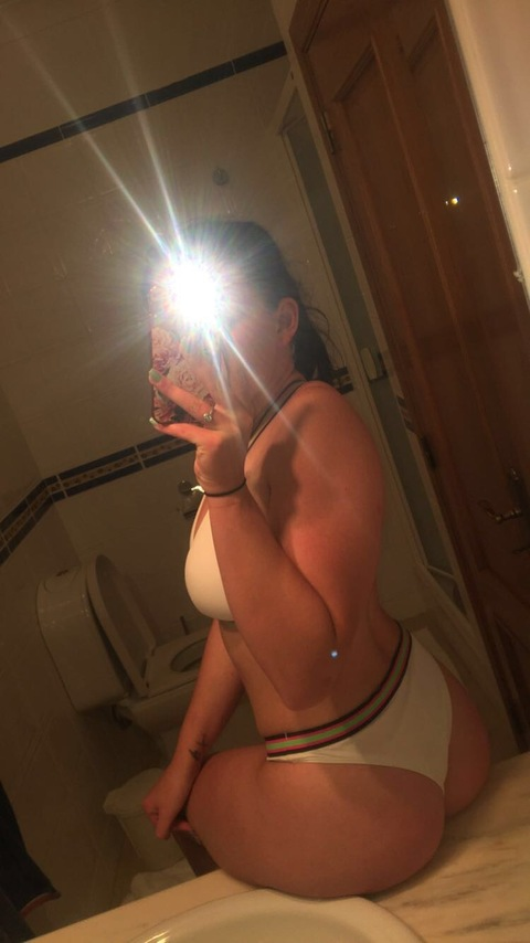 @tashahubb leaked Onlyfans gallery for free 

 picture 2