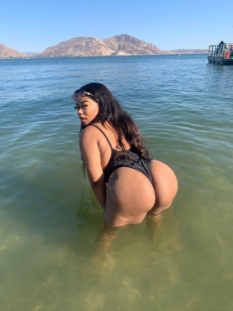 tasteofstarr OnlyFans Leaks 

 picture 2