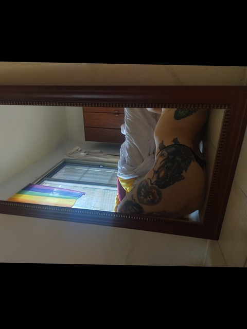 tastymila OnlyFans Leak 

 picture 2
