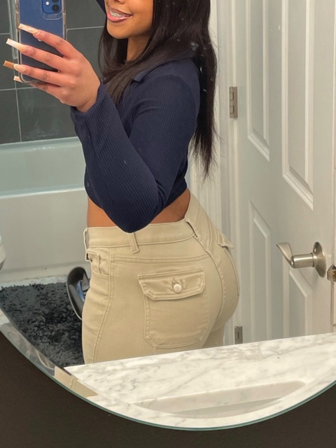 Download tatidabratt01 OnlyFans videos and photos for free 

 picture 2