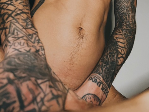 Download tatsandcats OnlyFans videos and photos free 

 picture 2