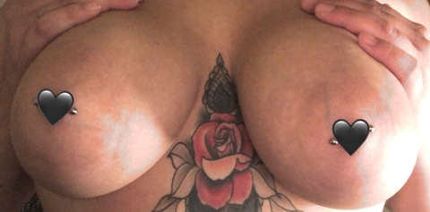View tattedbunnyxx (tattedbunnyxx) OnlyFans 22 Photos and 38 Videos leaked 

 picture 2