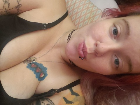 tattedgamergurl (Tatted Little) free OnlyFans Leaked Pictures & Videos 

 picture 2