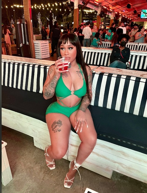 tattoobellfree OnlyFans Leak 

 picture 2