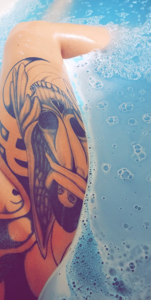 tattooeddisaster (Tattooed Beautiful Disaster) free OnlyFans Leaked Content 

 picture 2